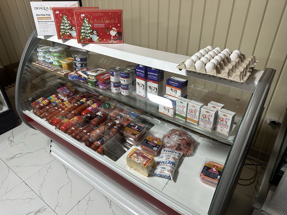 Витринный холодильник