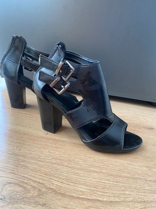 Обувки с токчета