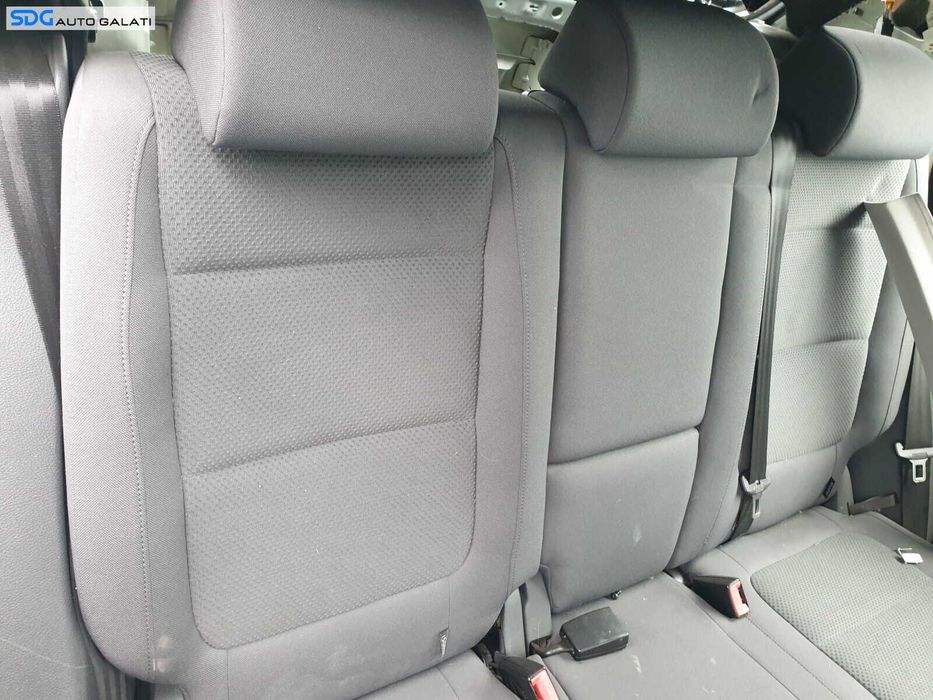 Bancheta Spate Sezut cu Spatar Textil Fara Incalzire Volkswagen Golf 5 Plus 2004 - 2008 [C1193]