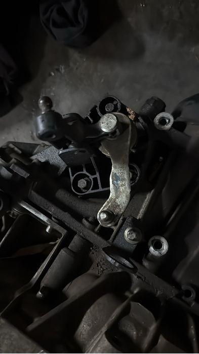 Cutie Viteze Dacia Duster 1.6 benzina 5 trepte