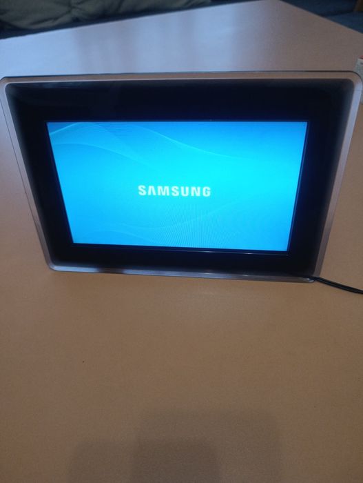 Дигитална фото рамка Samsung