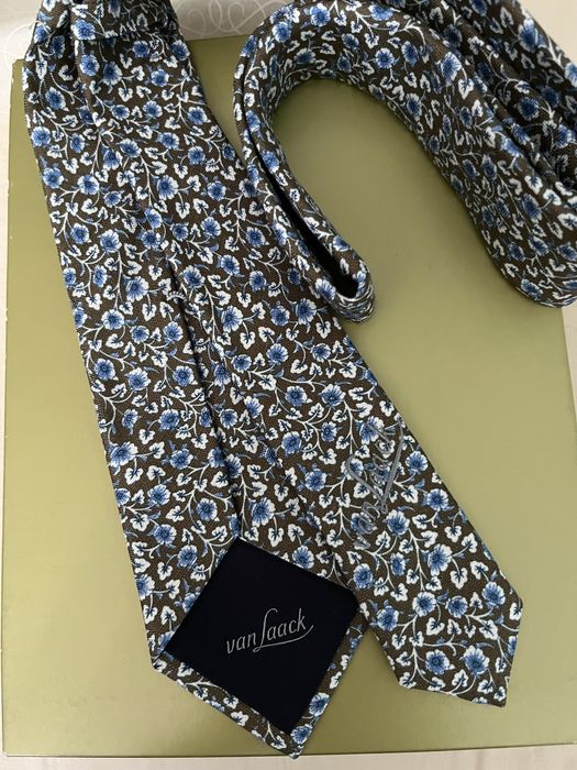 Оригинални вратовръзки на топ брандове - промоционални цени