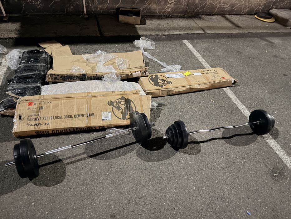 Bara haltera dreapta+Bara z+ discuri greutate totala 65 kg, pret promo 400 lei