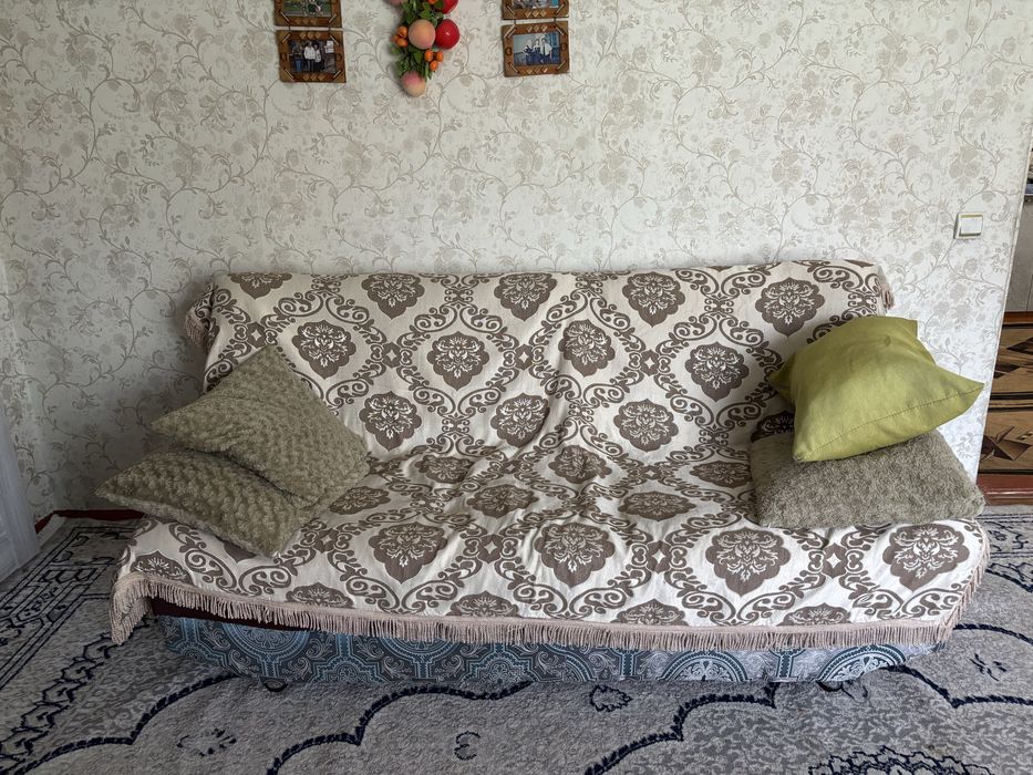 Диван с креслами