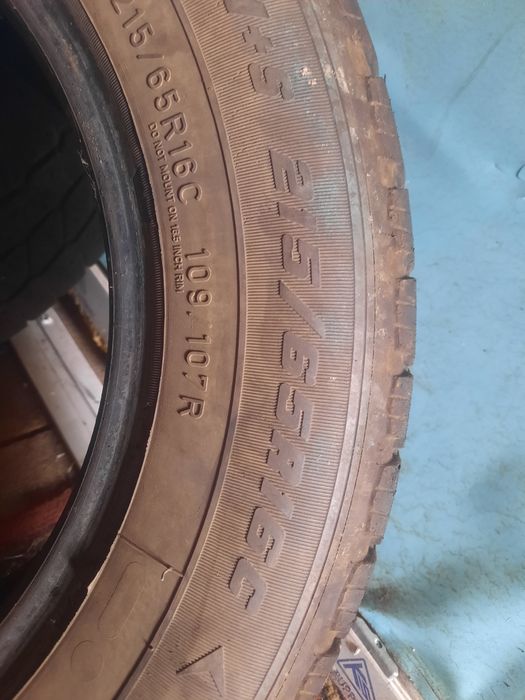 Продам резины 2шт 215/65 16T