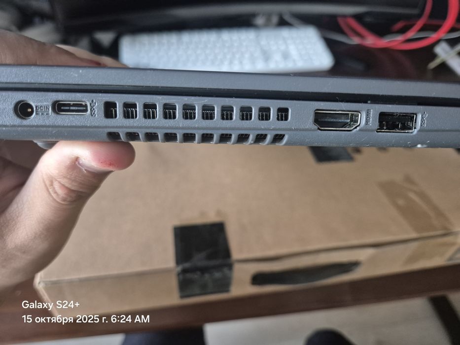 Продаю ноутбук ASUS X515F