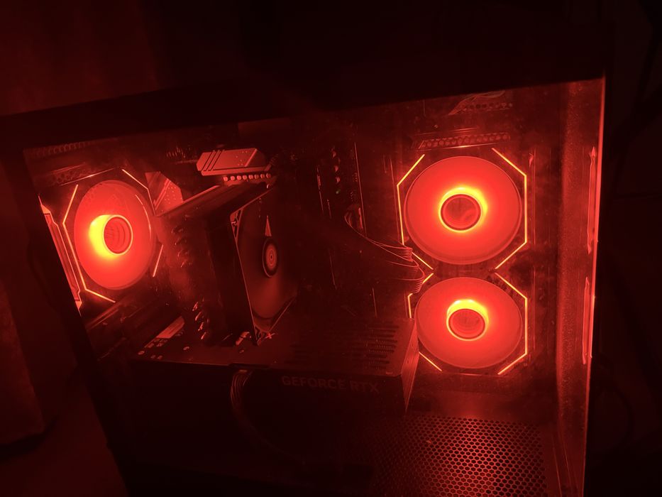 High end gaming pc - ryzen 9 9900x, 4080super, 64gb ram 2tb ssd