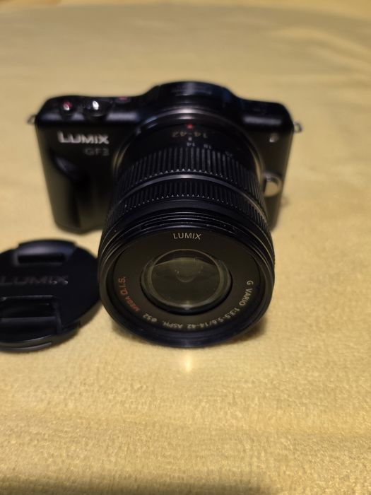 Panasonic Lumix GF3 + Obiectiv Lumix G Vario 14-42mm MEGA O.I.S