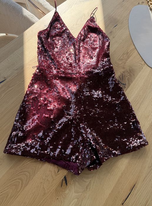 Salopeta GUESS scurta cu paiete