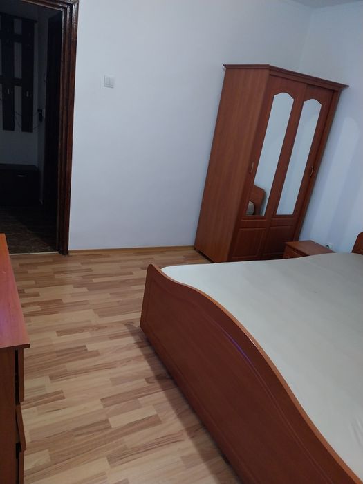 Închiriez apartament 2 camere