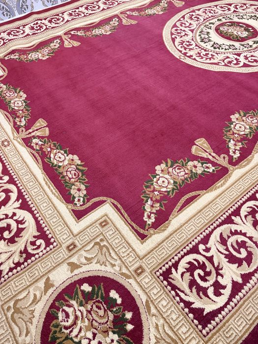 Gilam sotiladi, arzonga bervoramiz.