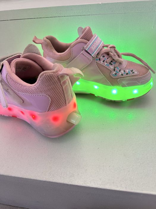 Роликовые кроссовки