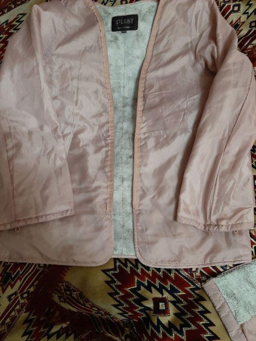 Продам женскую куртку размер 46-48
