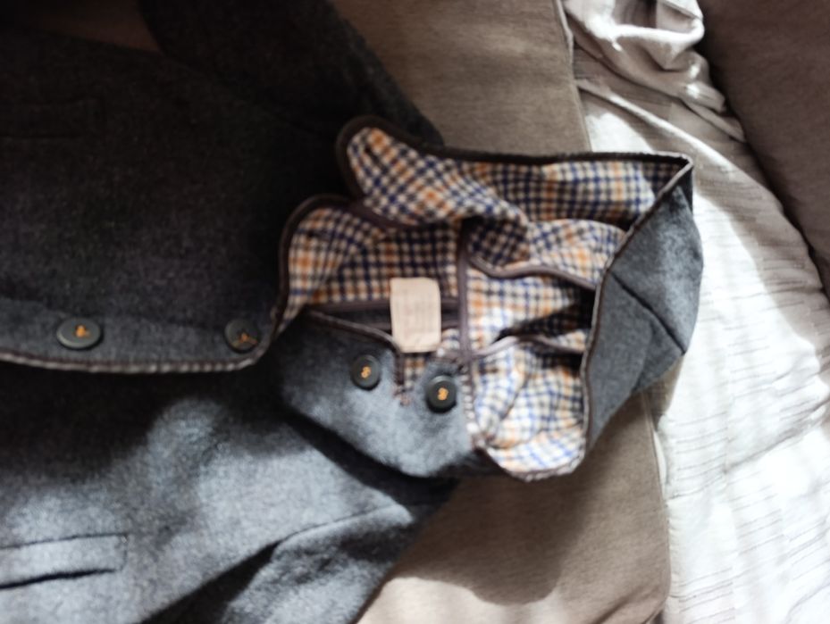 Тънко преходно якенце на Zara