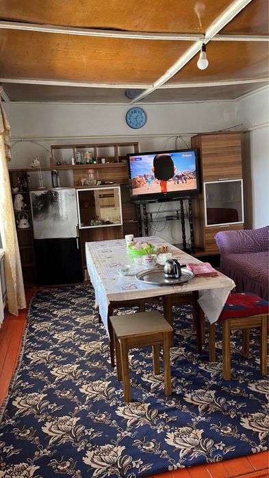 Үлкен үй сатылады!