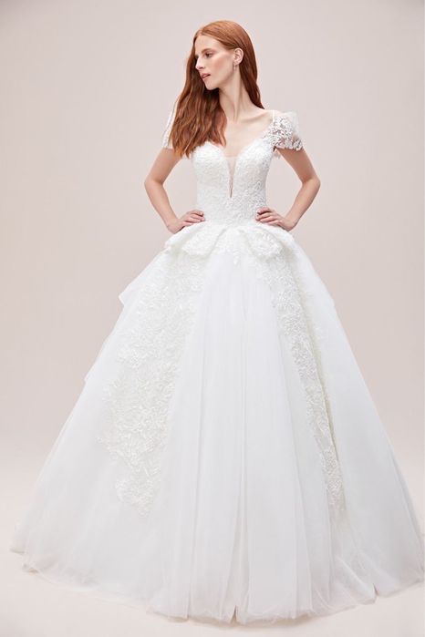 Дизайнерское платье