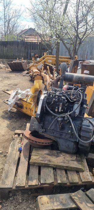 Motor buldoexcavator