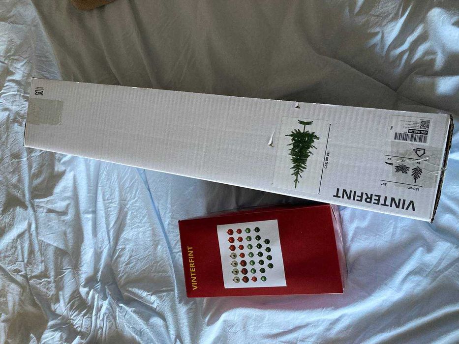 Коледна елха с украси (Ikea)