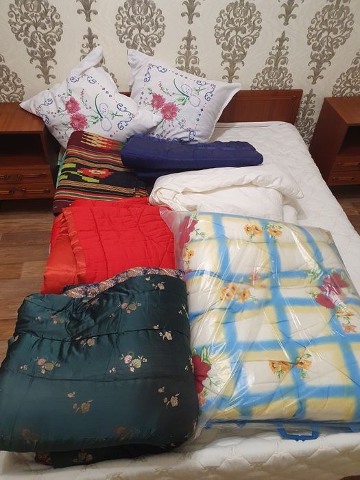 Продам одеяла, матрасы, покрывала, подушки