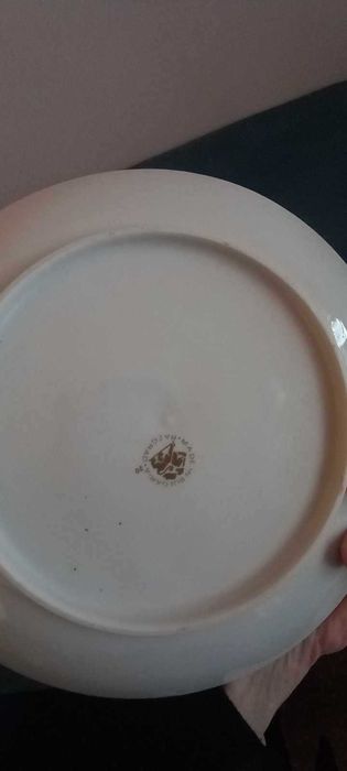 продавам български порцеланови чинии