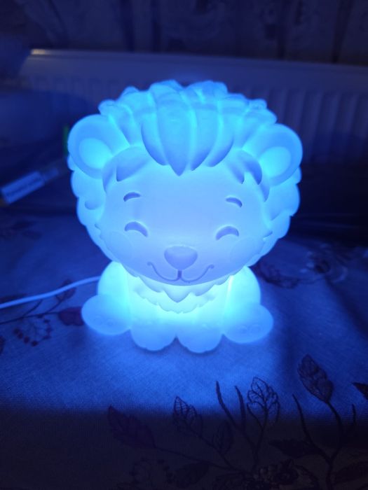 Lampă LED decorativă – Leu simpatic