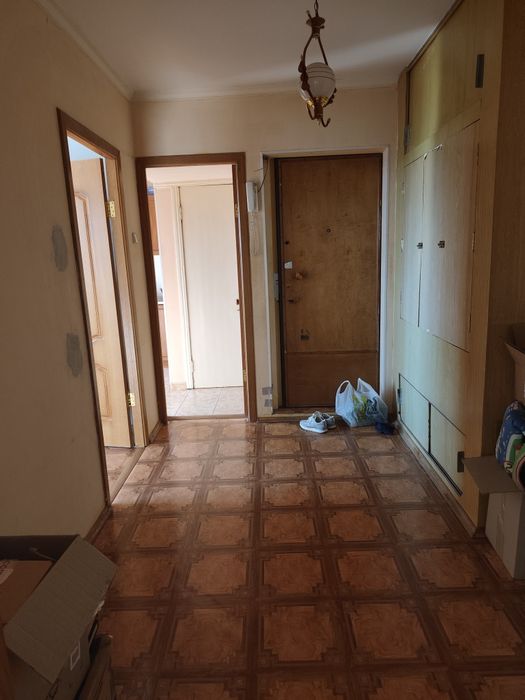 Продам 3 комнатную квартиру