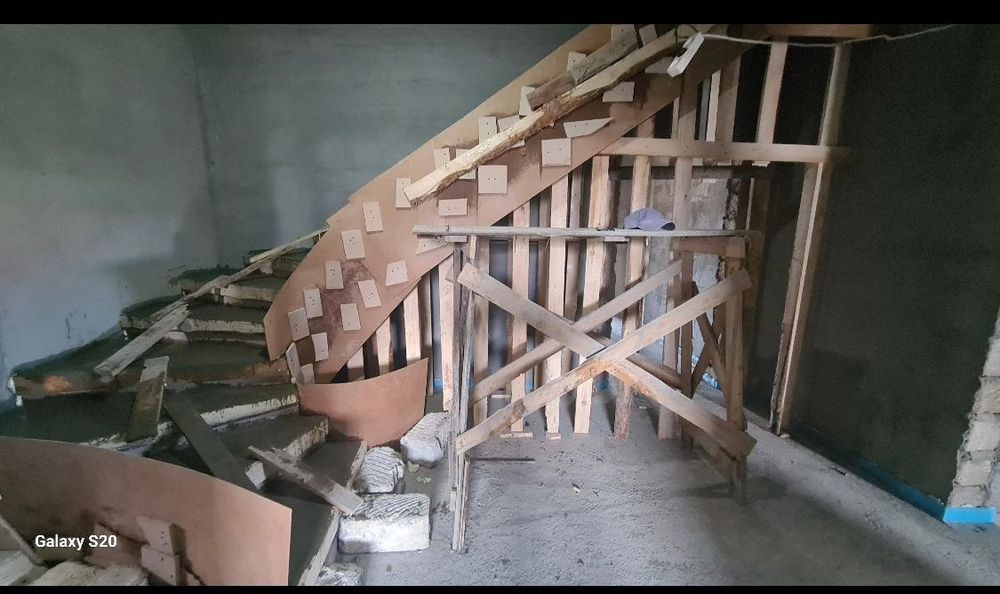 Срочно продам дом 16*16