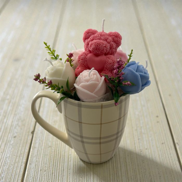 Букет от соеви свещи