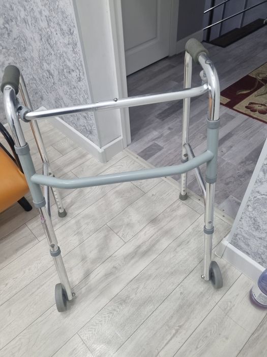 Ходунки взрослые