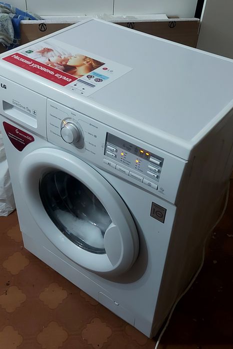 Стиральная машинка LG автомат в идеальном состоянии