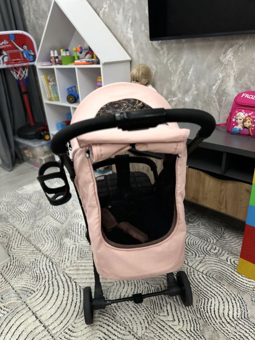 Продам  прогулочную легкую коляску чемодан Rant