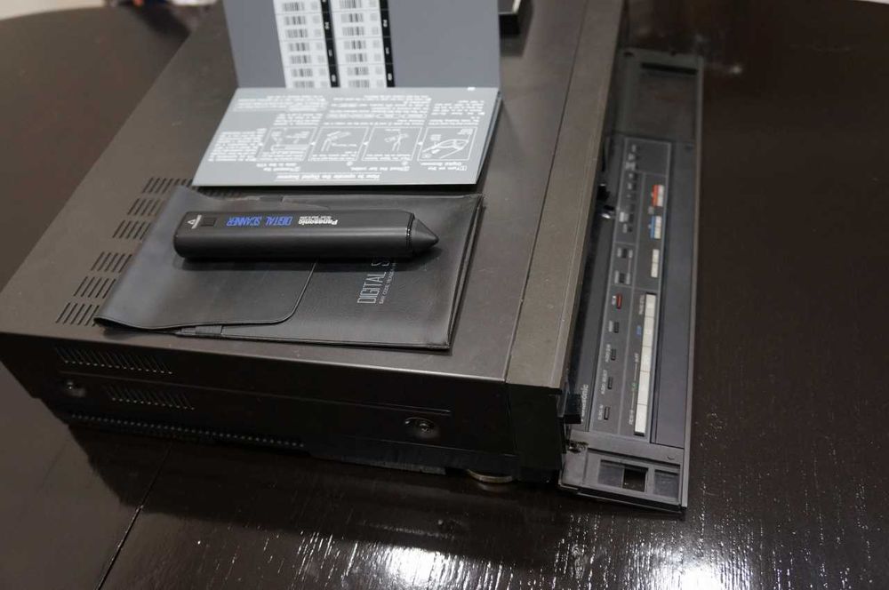 Видеорекордер Panasonic NV-FS1, повреден, с баркод четец