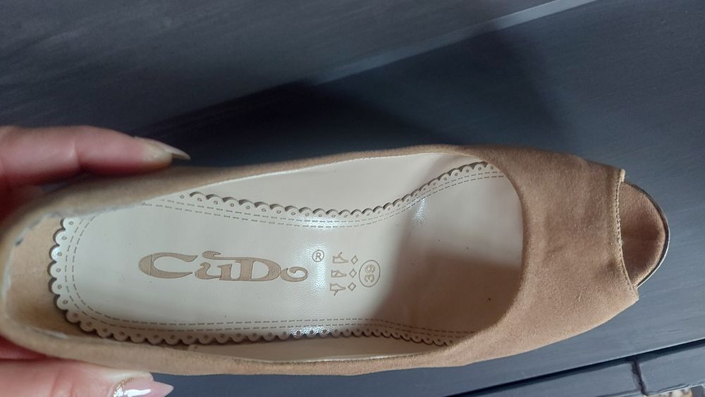 Дамски обувки и кецове 39номер