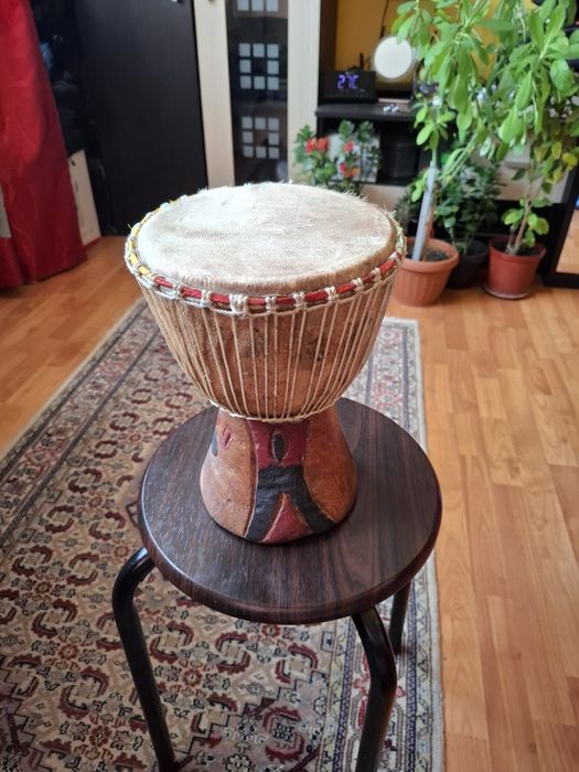 Tarabana trafitionala  Djembe africana