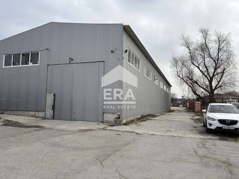 Дава се под наем Склад в Варна, Западна промишлена зона - 4000 кв.м за 3060 € - Снимка #4