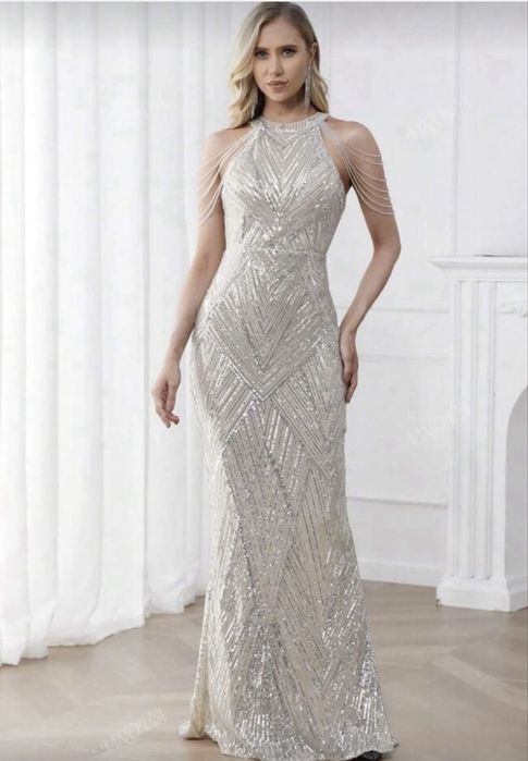 Страхотна пайетена рокля