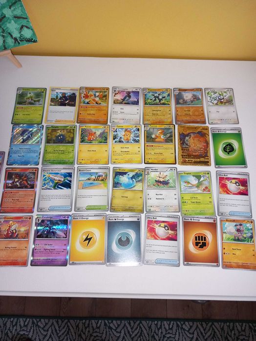Vand cartonase POKEMON - ORIGINALE - 150 LEI fix - 29 BUCATI