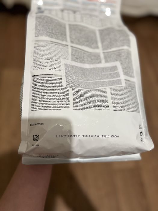 Корм для кошек Royal Canin Sensitivity Control новый