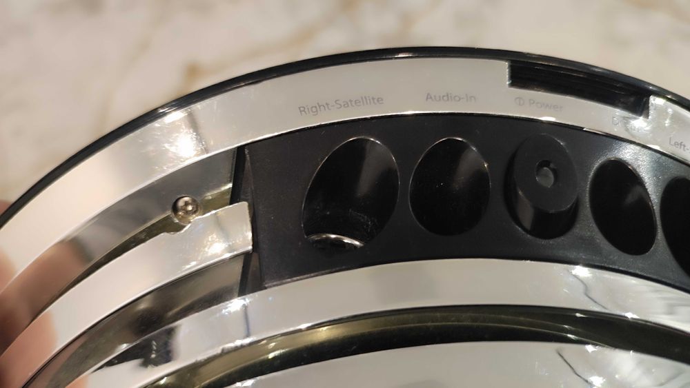 Sistem JBL 2+1 speaker si subwoofer