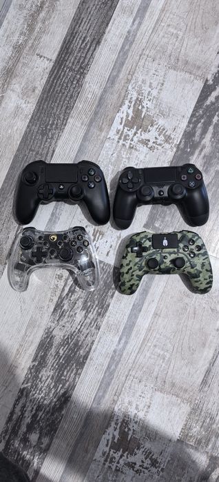 Playstation 4 pro, 1tb ssd, 4 контролера, стойка и вентилатори