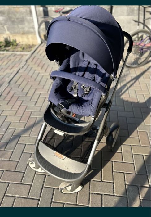 Продам коляску Stokke