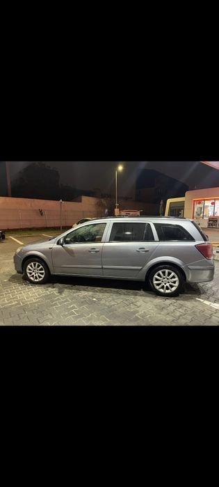 Vând Opel Astra h