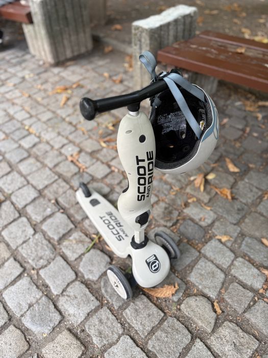 Скутер Scoot&Ride 2в1 с каска