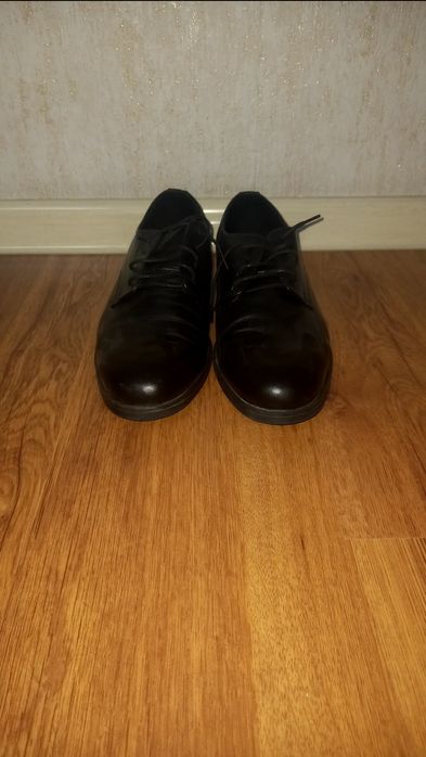 продам отличные туфли