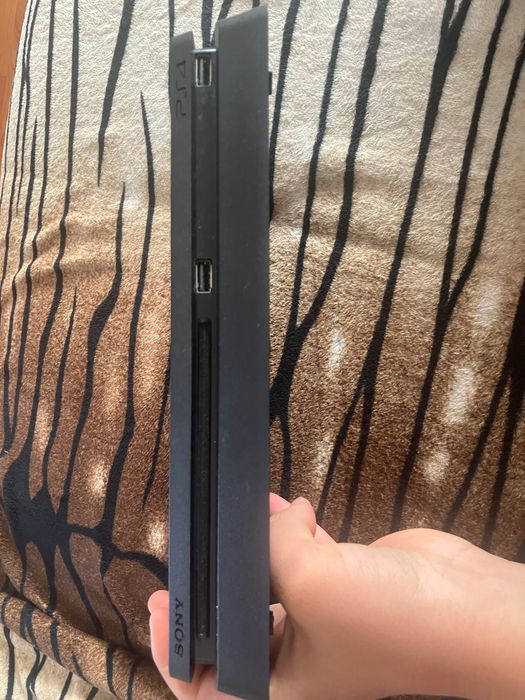 Playstation 4 слим с игри