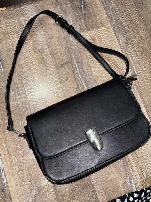 Продам стильную женскую сумку