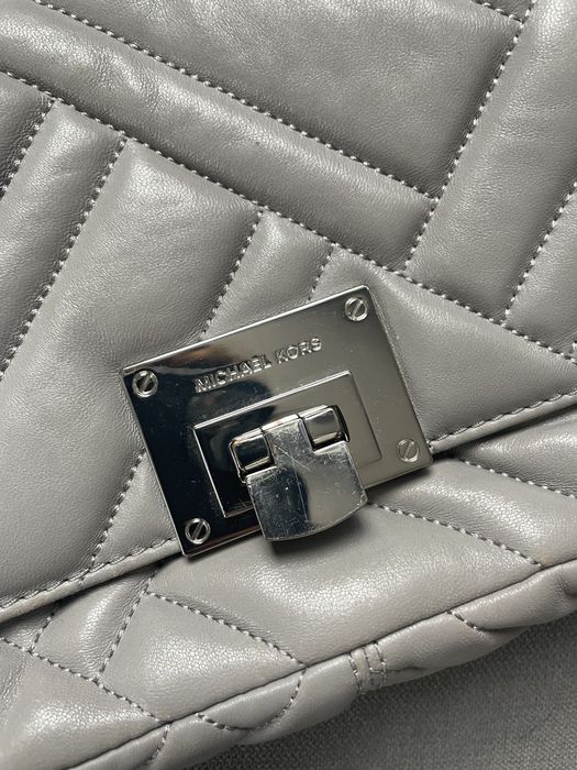 Michael Kors чанта