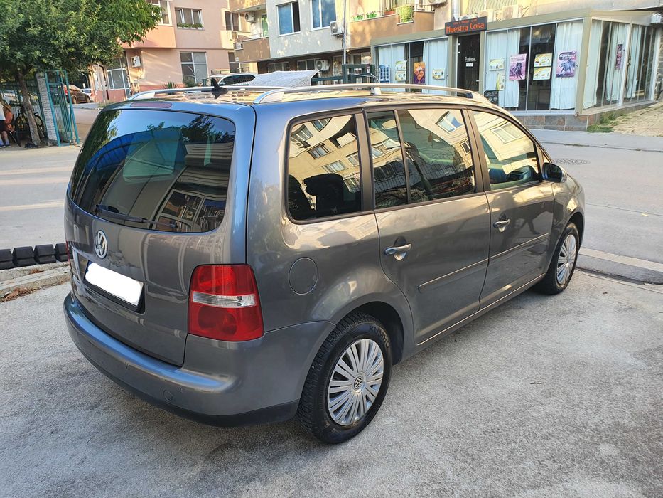 Продавам VW Touran 2.0 TDI (8V / BMM)
