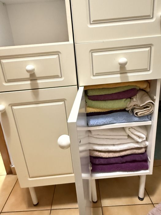 !!AZI DOAR 200 RON!  Dulapuri IKEA