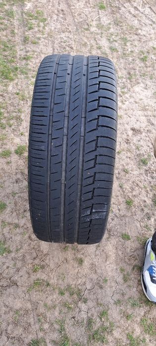 Continental 225/45R20 V Xl